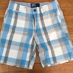 Men’s American Eagle shorts